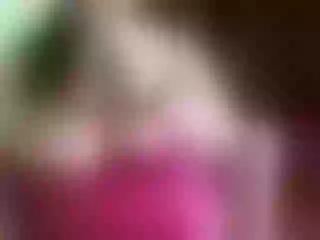 Live sex webcam photo for XTvoiPersikX #253776737