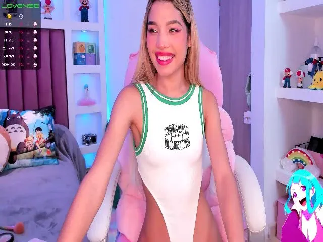 Live sex webcam photo for BeautyAngel18 #260409623