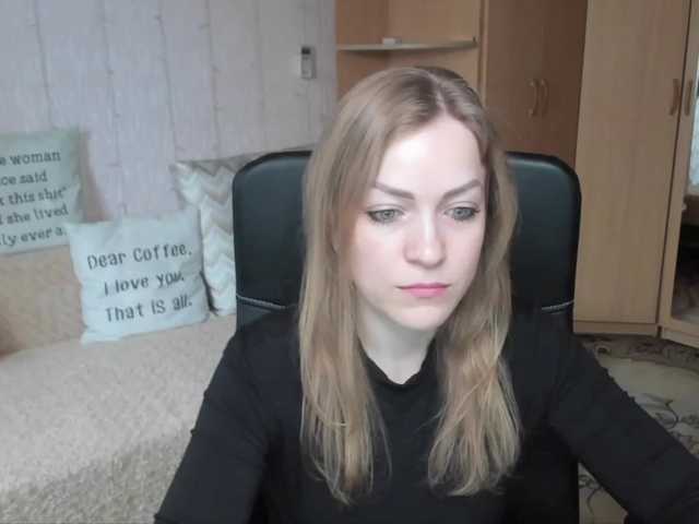 Live sex webcam photo for CherishSia #241091778