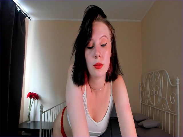 Live sex webcam photo for April_bb #253437357