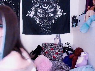 Live sex webcam photo for KayleeKarina #251845067