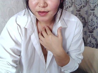 Live sex webcam photo for AuraAsian #240790878