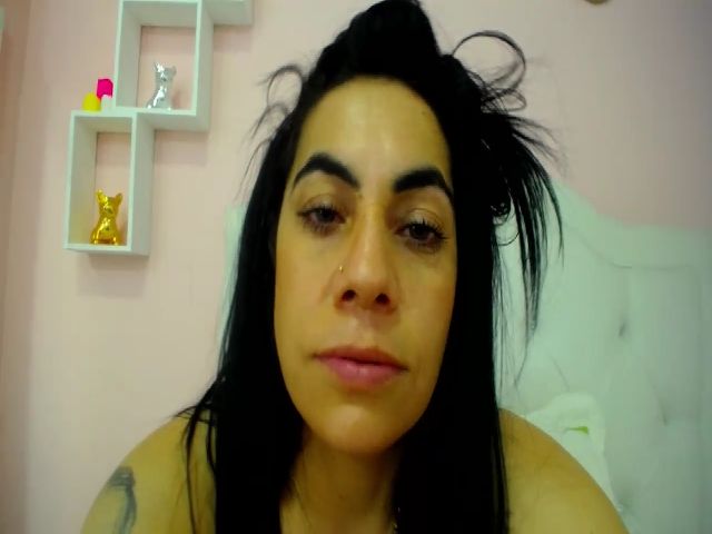 Live sex webcam photo for Petite_camila #287864377