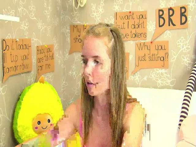 Live sex webcam photo for CaNaDaDi #264202223