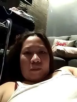 Live sex webcam photo for HottAngel23 #244257060