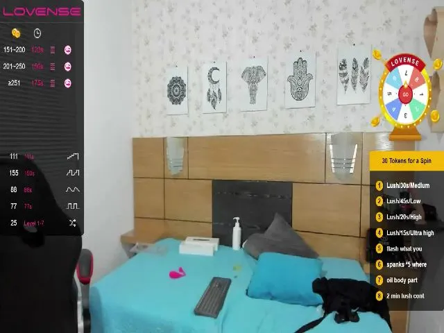 Live sex webcam photo for Kloemss #255709674