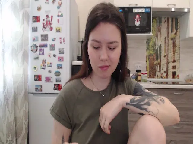 Live sex webcam photo for WonderXGirlXX #261964404