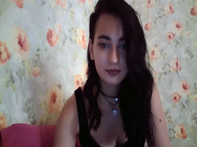 Live sex webcam photo for lolly_hollyy #256850817