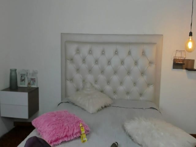 Live sex webcam photo for Helen_Beautys #259153523