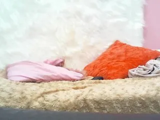 Live sex webcam photo for Rosee- #240873776