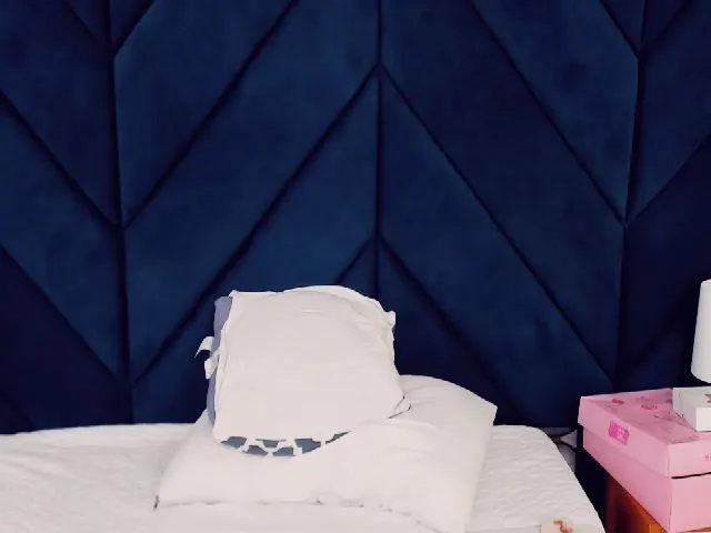 Live sex webcam photo for Anna_cooper #254296332