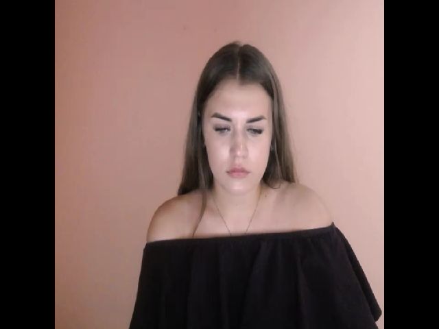 Live sex webcam photo for TaliaKristen #253578424