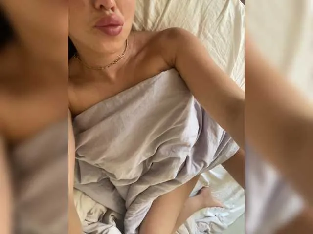 Live sex webcam photo for Maleficenttt #254120428