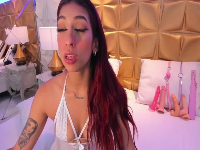 Live sex webcam photo for CandyLaw_ #258211437