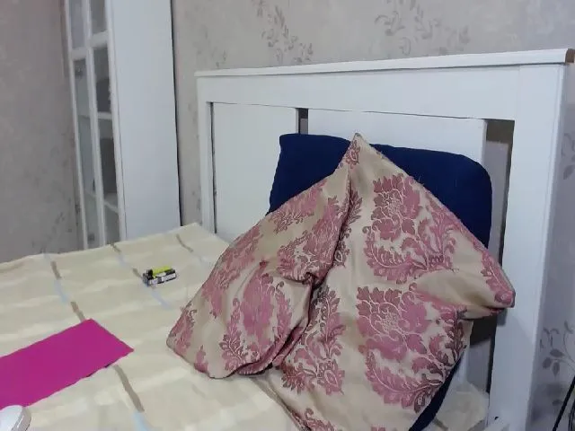 Live sex webcam photo for GlamyWife #262516003