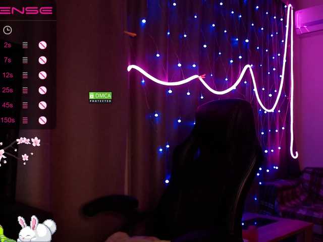 Live sex webcam photo for Annelitt #287948127