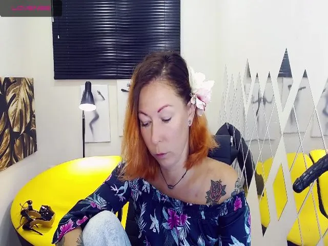 Live sex webcam photo for MarvelousLilu #257465537