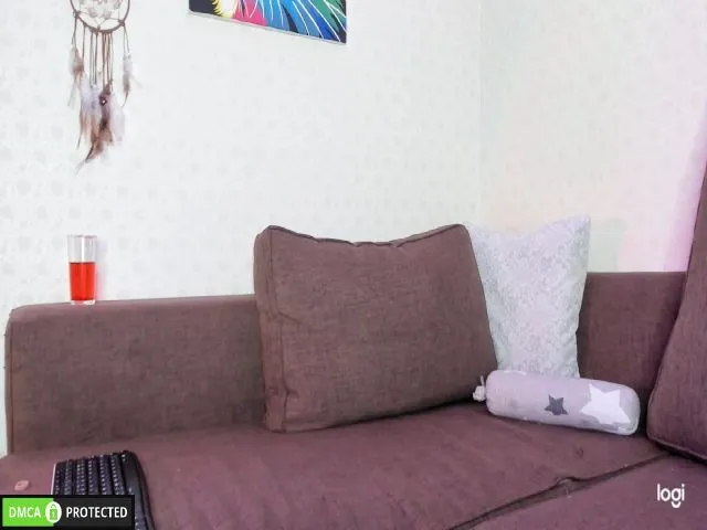 Live sex webcam photo for SexyAsHell01 #265264631