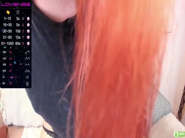 Live sex webcam photo for FoxyDarkX #262720369