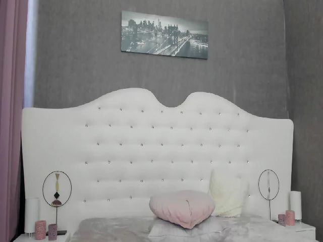 Live sex webcam photo for EVAXROSE #258571635