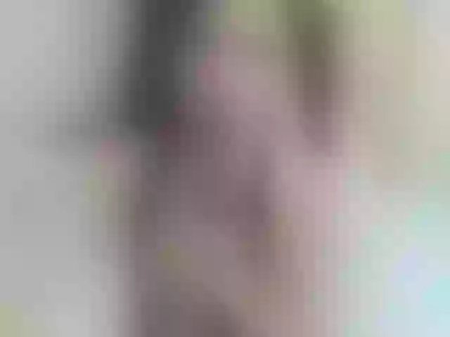 Live sex webcam photo for ElianaKin #259627231