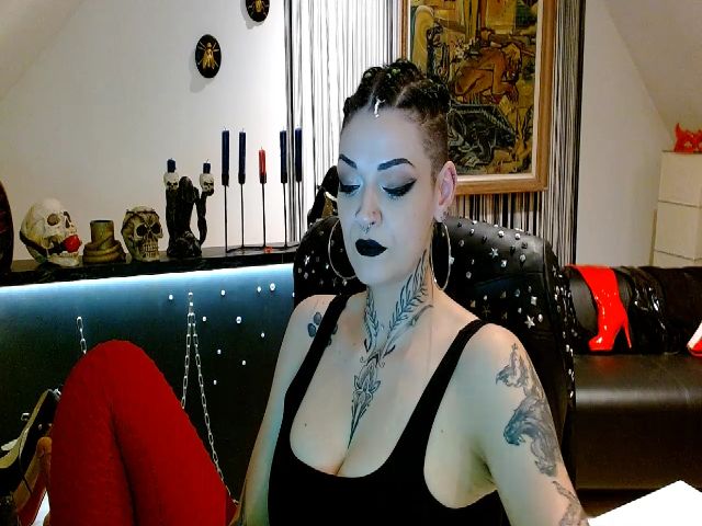 Live sex webcam photo for DaemonInk #253191867