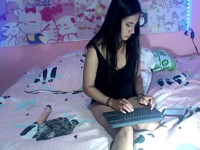 Live sex webcam photo for marilyn-eas #254561987