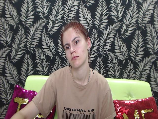 Live sex webcam photo for MollyTravis #262020290