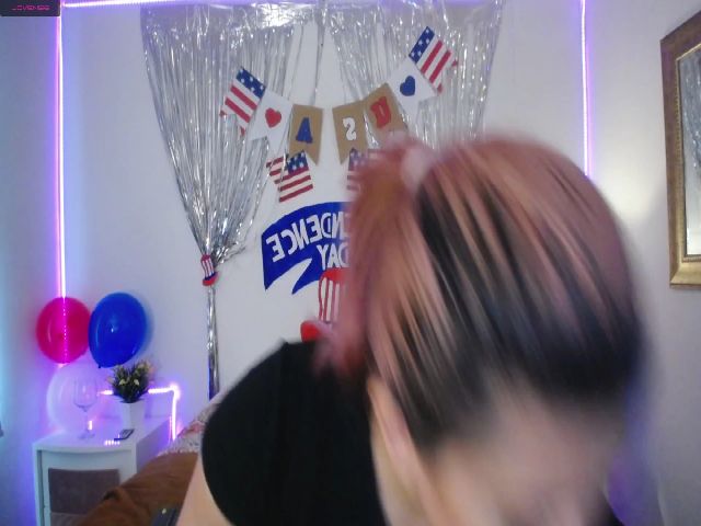 Live sex webcam photo for NicolSaenz #253084253