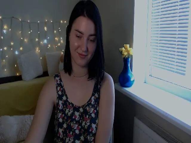 Live sex webcam photo for JenniferGill #252421059