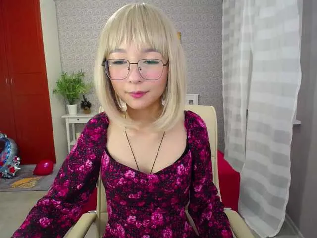 Live sex webcam photo for SoftHeartbeat #241008184