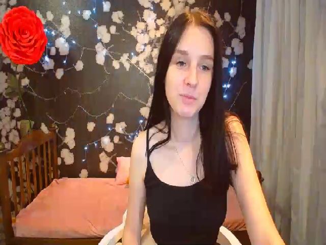 Live sex webcam photo for Lin_Elisss #254405293