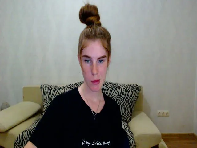 Live sex webcam photo for Vesnyshka #255737010