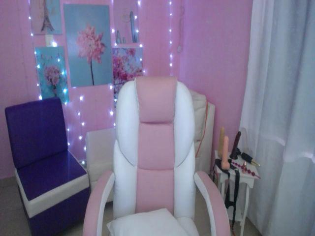 Live sex webcam photo for Lunita_start #253207412