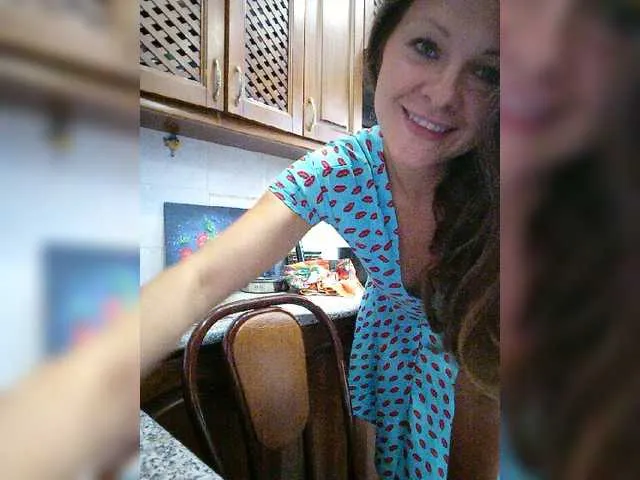 Live sex webcam photo for AmilaFran #255253211