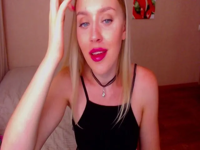 Live sex webcam photo for MandisKain #259528196