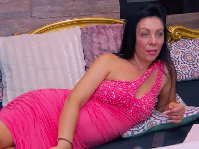 Live sex webcam photo for LilithLadyXXX #261274884