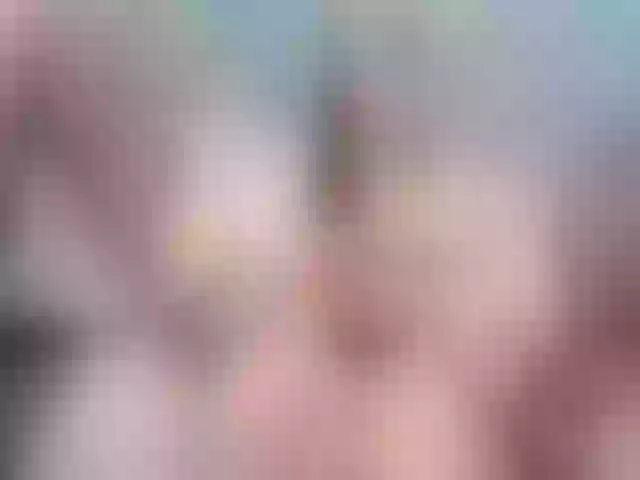 Live sex webcam photo for White_Pie #263529842