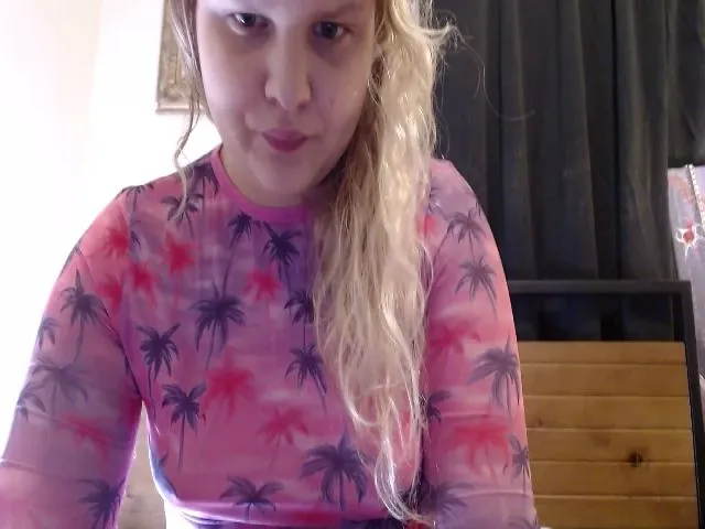 Live sex webcam photo for emilyhaze #254360841