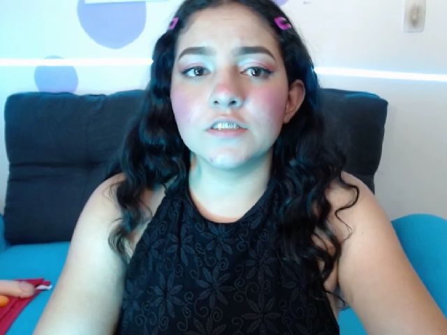 Live sex webcam photo for sophiie_fox #258893704