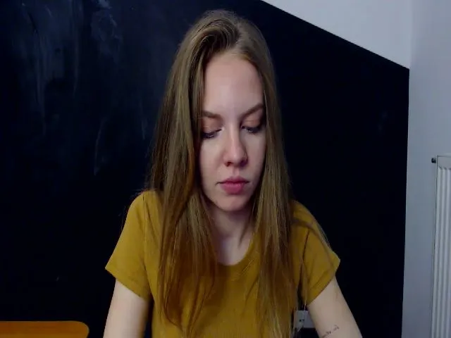 Live sex webcam photo for HappySecret_ #257790868