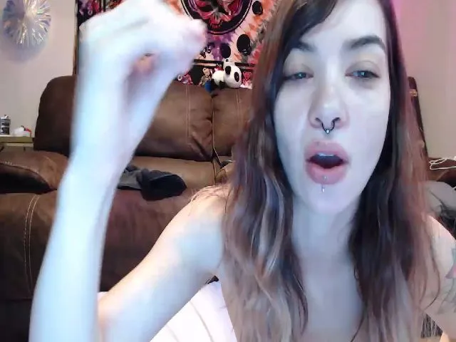 Live sex webcam photo for JaylaBliss #262460443