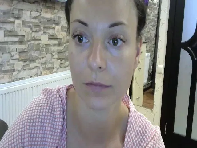 Live sex webcam photo for Velicious7 #255659784