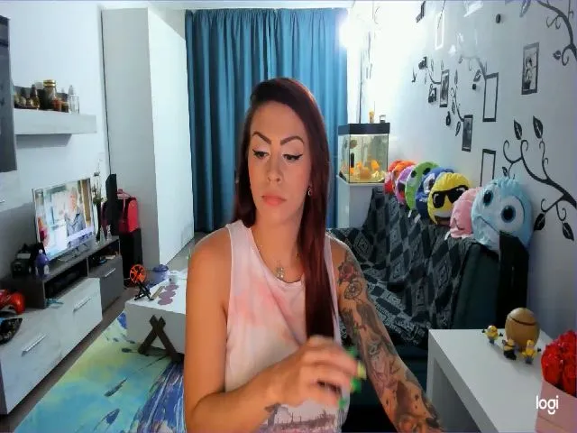 Live sex webcam photo for OneLife_ #254305350