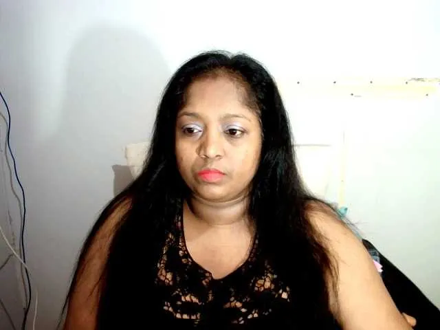 Live sex webcam photo for Indiantasha #287986040