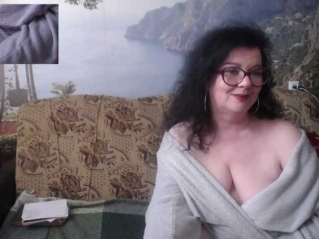 Live sex webcam photo for Lori2017 #245539167