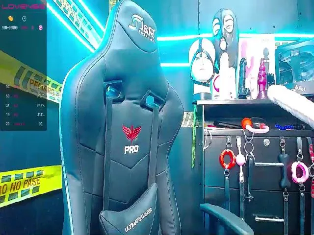 Live sex webcam photo for Rubi_slave #253036612