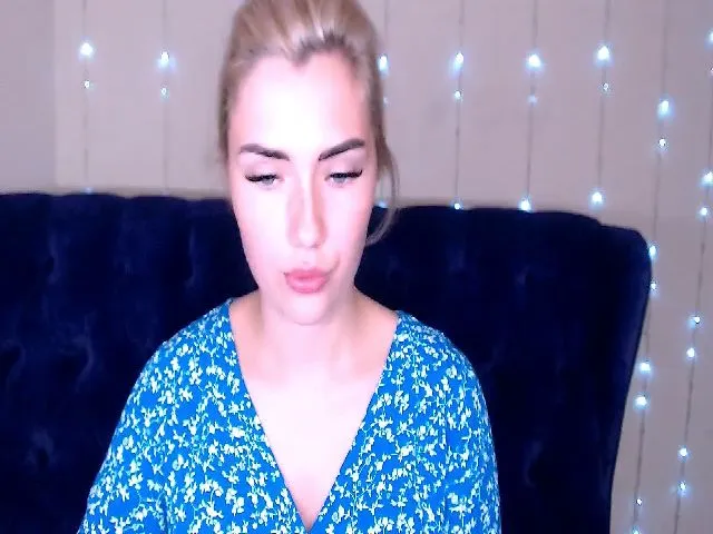 Live sex webcam photo for TrishKlein #262605487