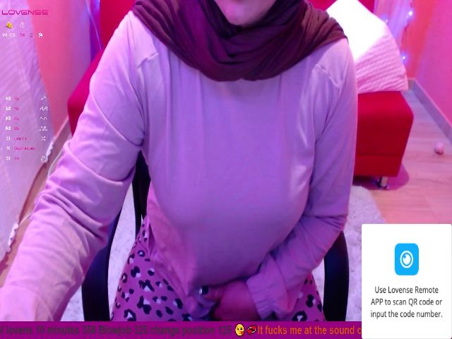 Live sex webcam photo for Sexyalicia4 #264105456