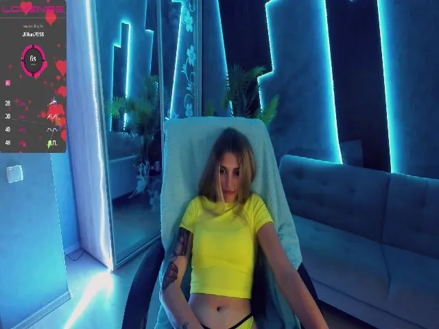 Live sex webcam photo for Adelina___ #252913831